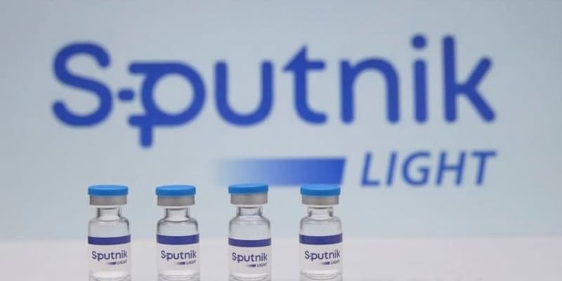 プーチン氏、ロシア製ワクチンは「カラシニコフ銃と同じくらい」信頼できると ｜ BBC NEWS JAPAN