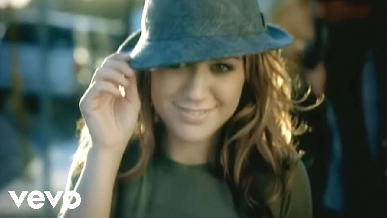 Kelly Clarkson - Since U Been Gone (VIDEO) - YouTube