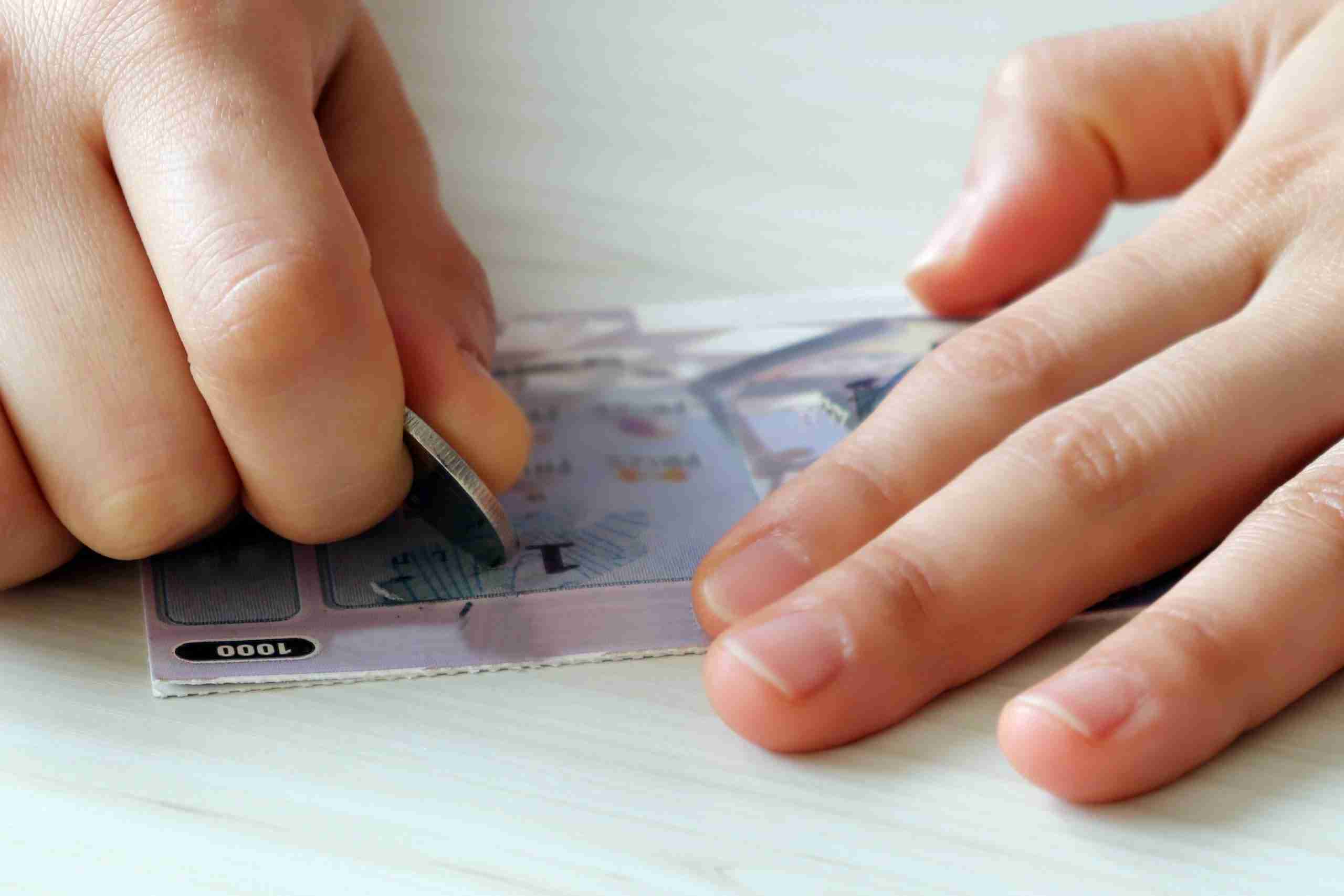 1億円当選の宝くじを真の購入者に返した男性　「今どきなんて正直者」と称賛の声 – ニュースサイトしらべぇ