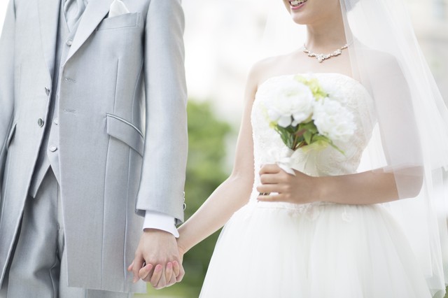 結婚に意欲的なのは「年収300万未満」と「年収800万以上」、どっち？ 年収別の婚活事情（All About） - Yahoo!ニュース