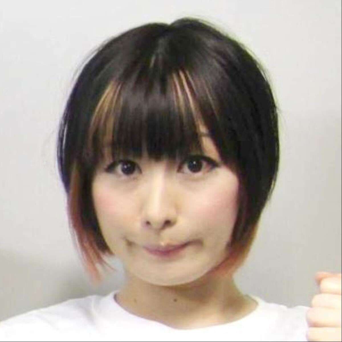 鳥居みゆき、喫煙ショット公開「美しい」「カッコ良すぎる」