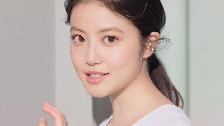 今田美桜：ワンピ＆ポニテで大人の表情　「ファシオ」のイメージキャラクター就任
