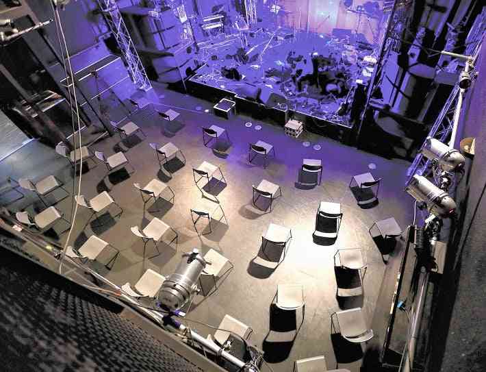 クラスター発生のライブハウス、マスク外し会話・飲酒の客も…男性アイドルグループ公演 : 社会 : ニュース : 読売新聞オンライン