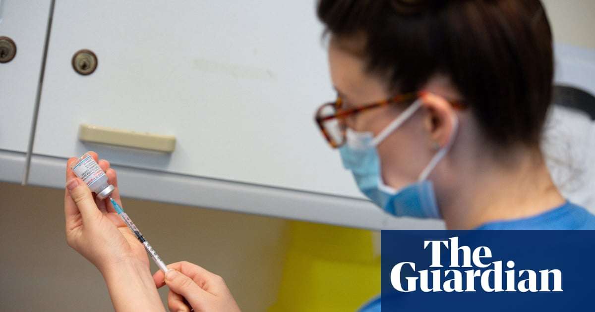 Long Covid symptoms ease after vaccination, survey finds | Long Covid | The Guardian