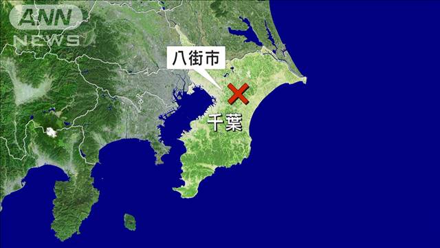 小学生の列にトラック　2人が心肺停止、3人重体