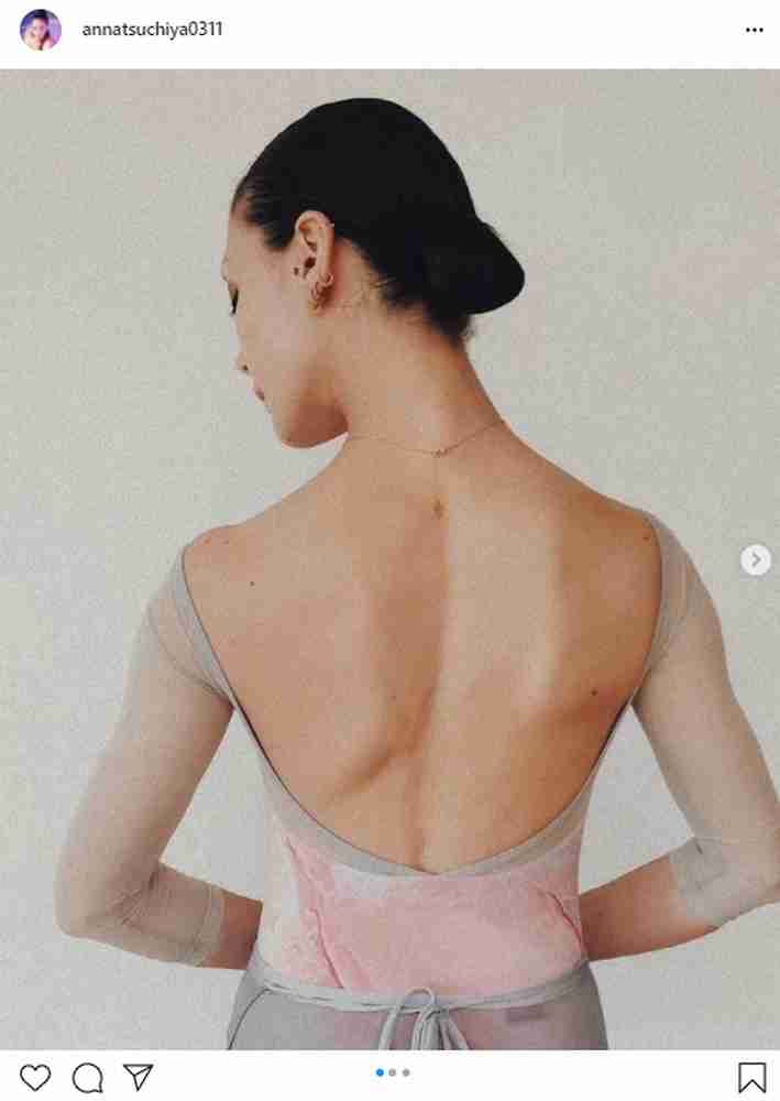 土屋アンナ、美しすぎるバックショット公開　フォロワー「しなやかな筋肉」「見とれちゃいます」