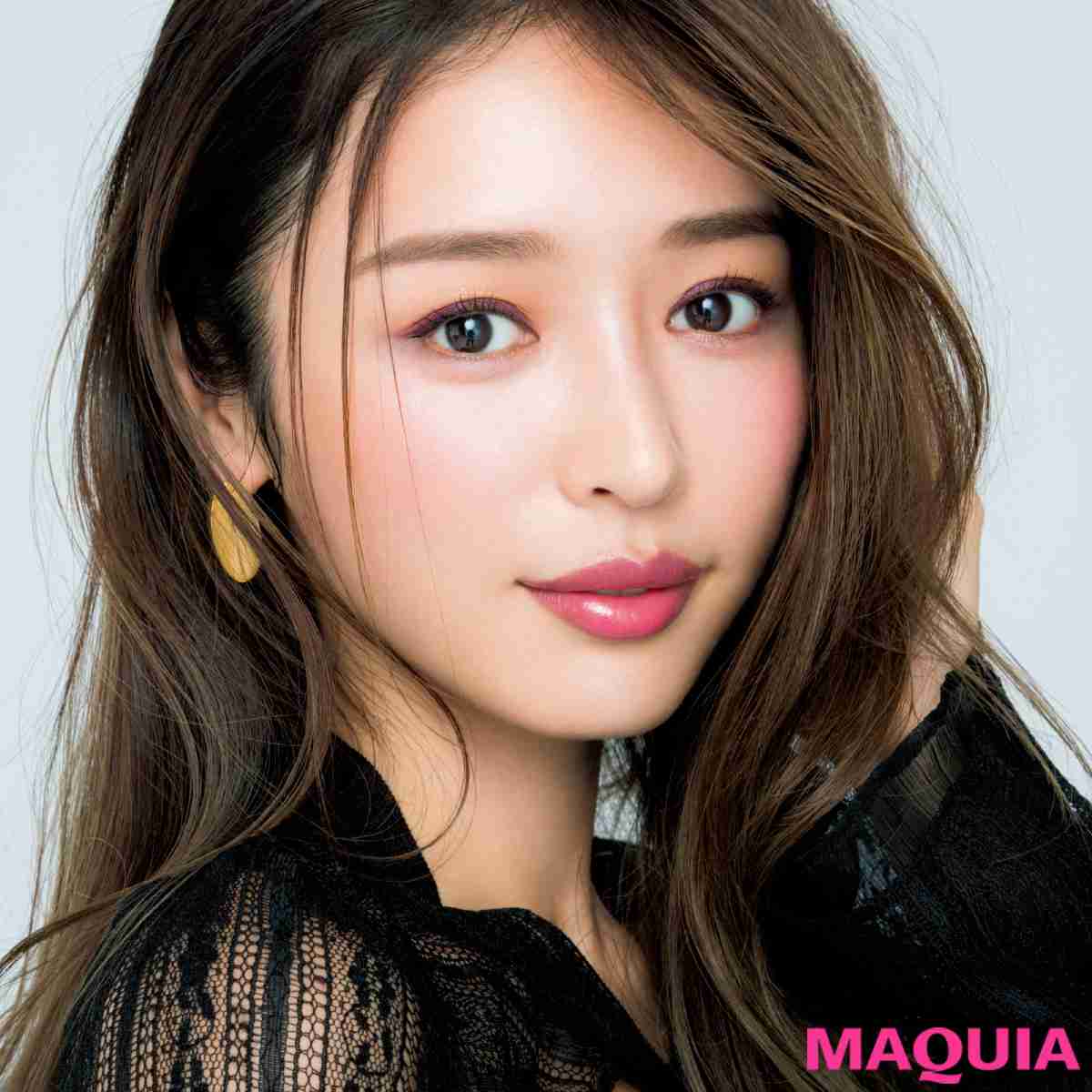 33歳の加治ひとみが“奇跡”のシースルー姿を披露 腸活で健康美「これだけの人がいる前だと恥ずかしい」