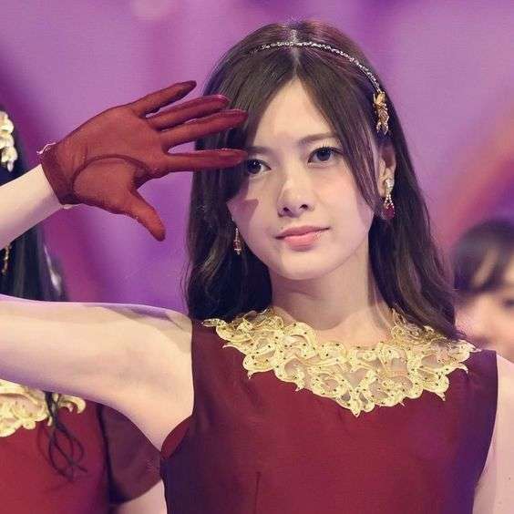 女性芸能人の脇はなぜ綺麗なのか?