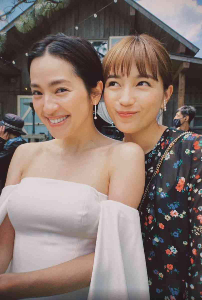 中村アン、大胆肩出しウエディングドレス姿にファン「綺麗で思わず声が出ました」