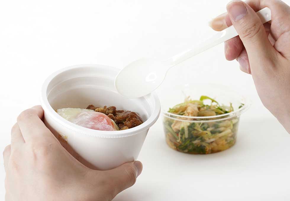 セブン、ローソンが「ミニ弁当」に本腰　副食との買い合わせ狙う