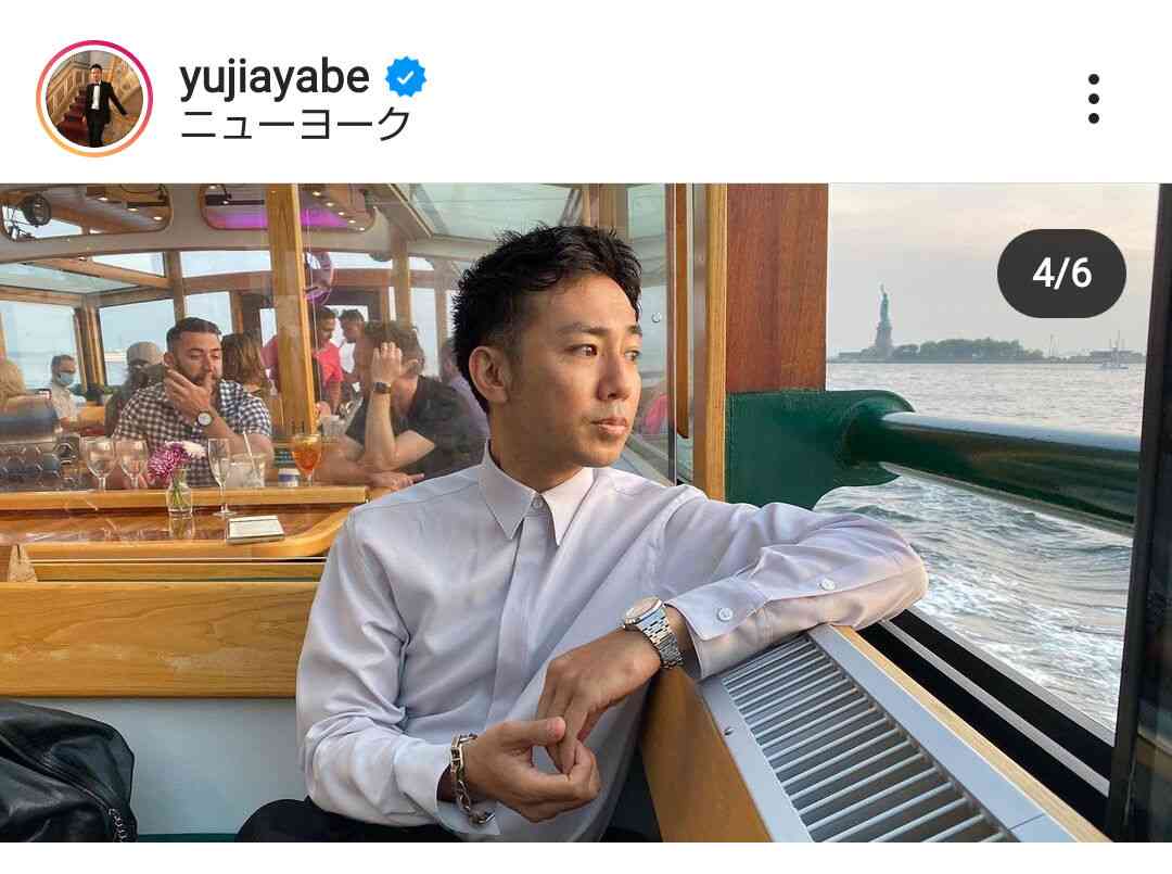 ピース綾部祐二、NYで豪華ディナークルーズを満喫する姿「イケてる」「キムタクかと思った」