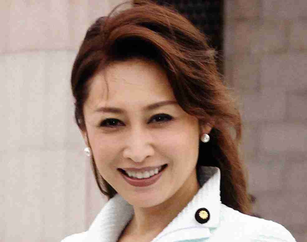 三原じゅん子副大臣の鋭い眼光が話題「尾身会長の後ろで怖い」「メンチ切ってる」「ガンつけすぎ」（デイリースポーツ） - Yahoo!ニュース
