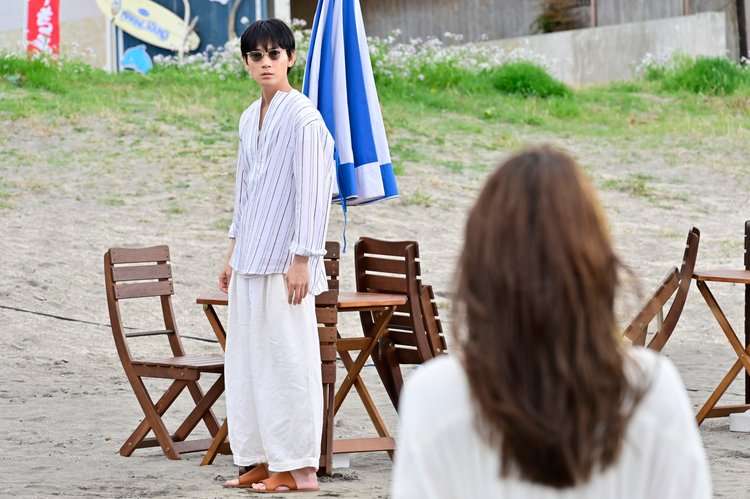 石原さとみ×綾野剛『恋はDeepに』最終話から“再会”までの3年描くSPストーリー放送へ | ORICON NEWS