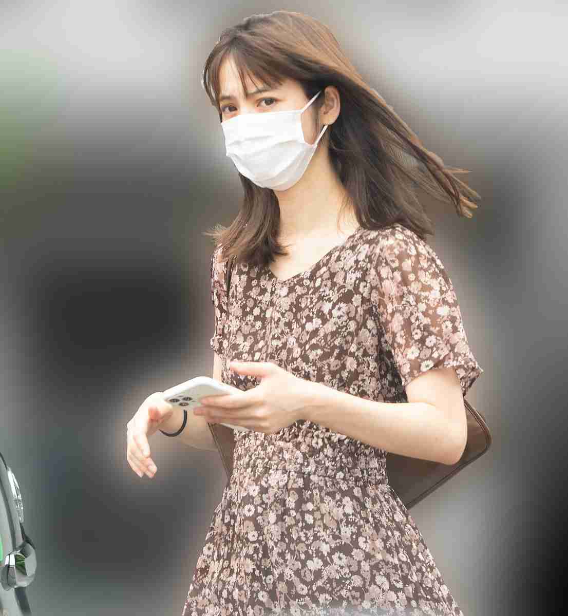 佐々木希が4億円新居を“単独”で購入! 夫婦関係の変化を指摘する声も