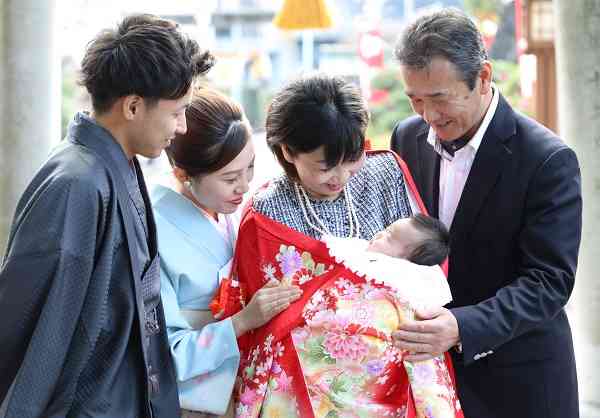 「結婚、出産を写真で残しておきたい」恋人がいる未婚男女の7割 「形で残したい」「子どもに見せたい」など