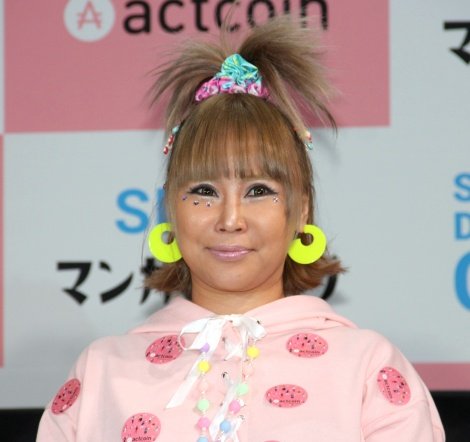 浜田ブリトニー、髪バッサリでボブスタイルに　「似合ってるー！」「色も可愛い〜！」 | ORICON NEWS