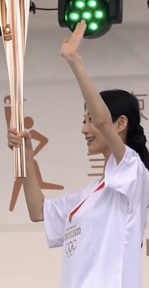 壇蜜が激ヤセ？聖火ランナー姿に騒然　心配の声相次ぐも、実は…