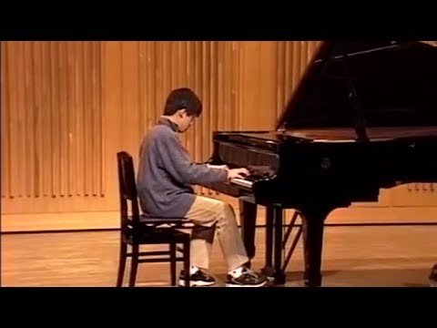 【汚宝映像】鈴木悠太少年(13)によるピアノ発表会の映像が発掘されました【ゆゆうた】 - YouTube