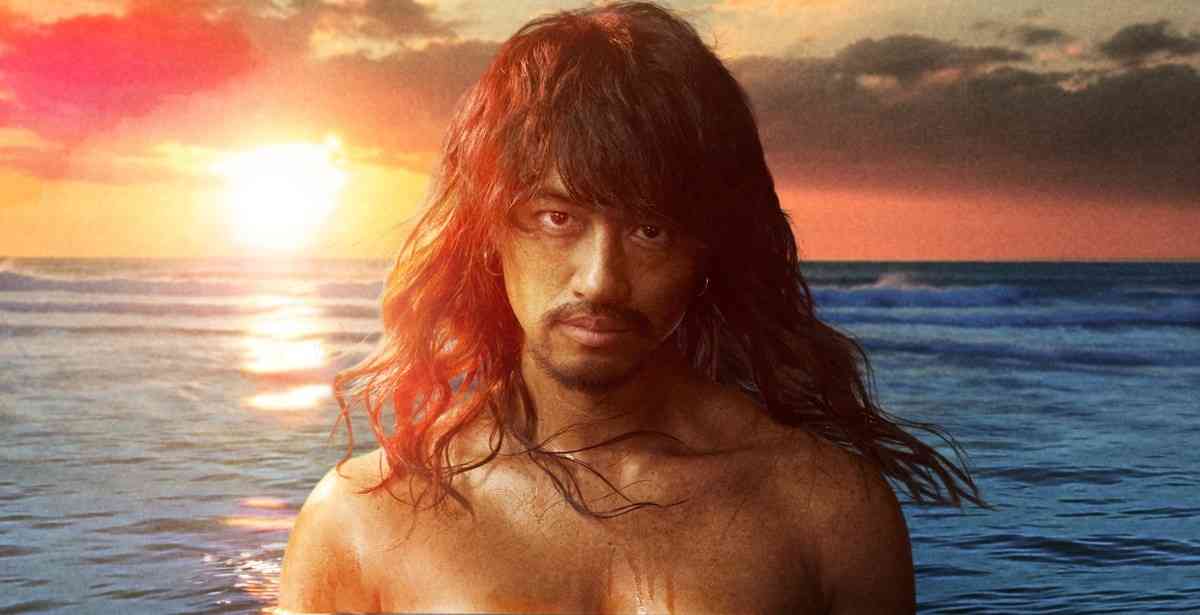 斎藤工、狂信生む“イケメン全裸漂着者”に　秋元康がSNSの光と闇描く | マイナビニュース