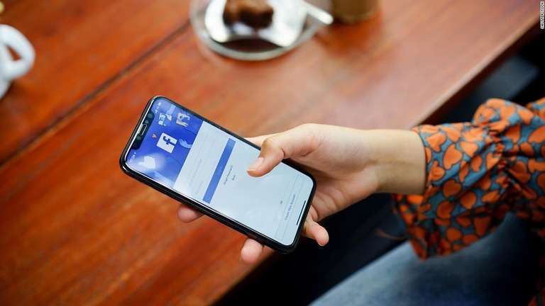 CNN.co.jp : ネットに流れる偽ニュース、保守層の方が信じがちな傾向　米調査