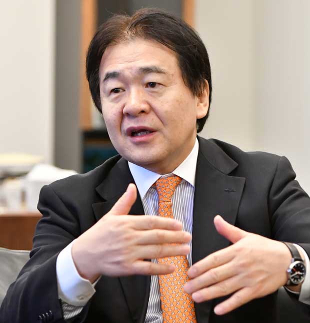 民間議員・竹中平蔵氏に“退場勧告” 戦略特区に利益誘導批判 (1/2) 〈週刊朝日〉｜AERA dot. (アエラドット) 