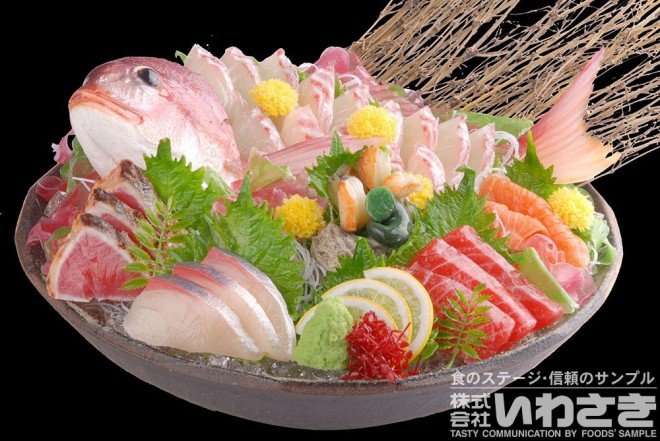 コロナ禍で食品サンプルも注文4割減、「苦境の飲食店のために」老舗企業が面白ツイートする理由
