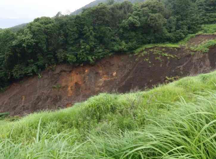 崩れたのは人為的に埋めた部分だけ　熱海土石流　静岡大教授・現地調査（Yahoo!ニュース オリジナル THE PAGE）