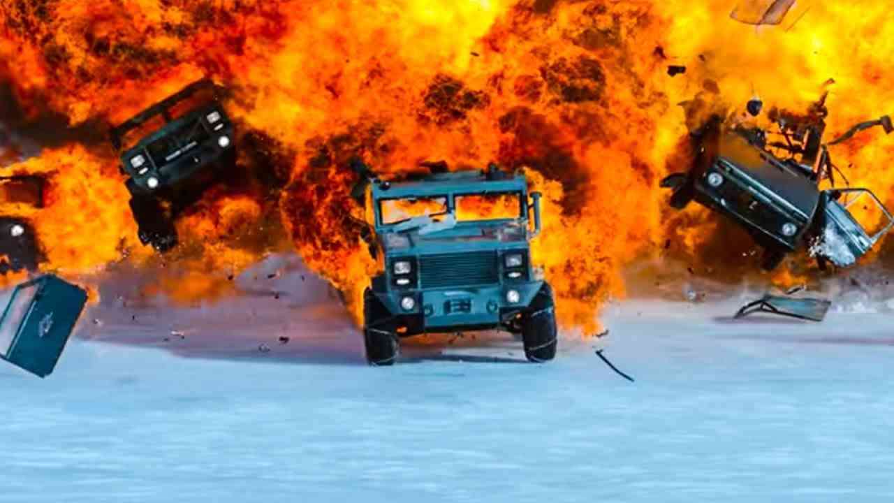 映画『ワイルド・スピード ICE BREAK』予告編 - YouTube