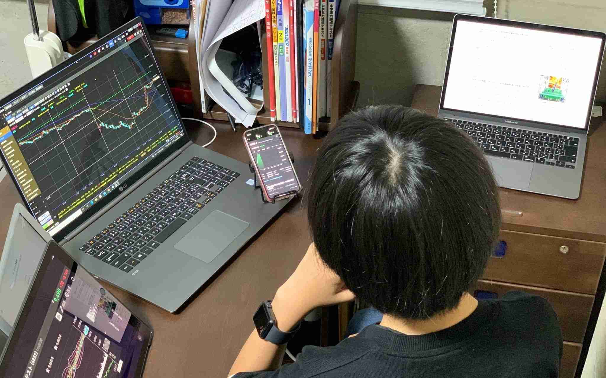 「義務教育を無駄にするのは人間失格」1年で1000万円稼いだ