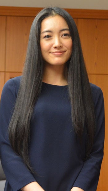 桐谷美玲、クセ毛の悩みから解放!サラサラストレートヘアに「つるんつるん」「究極の美人」の声