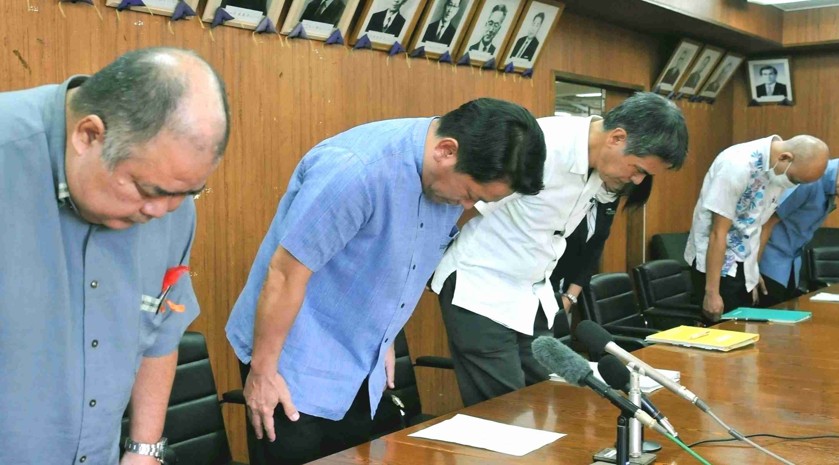 集めた首里城の義援金、送金が進まず問い詰めたところ…石垣市職員が500万円着服 | 沖縄タイムス＋プラス　ニュース | 沖縄タイムス＋プラス