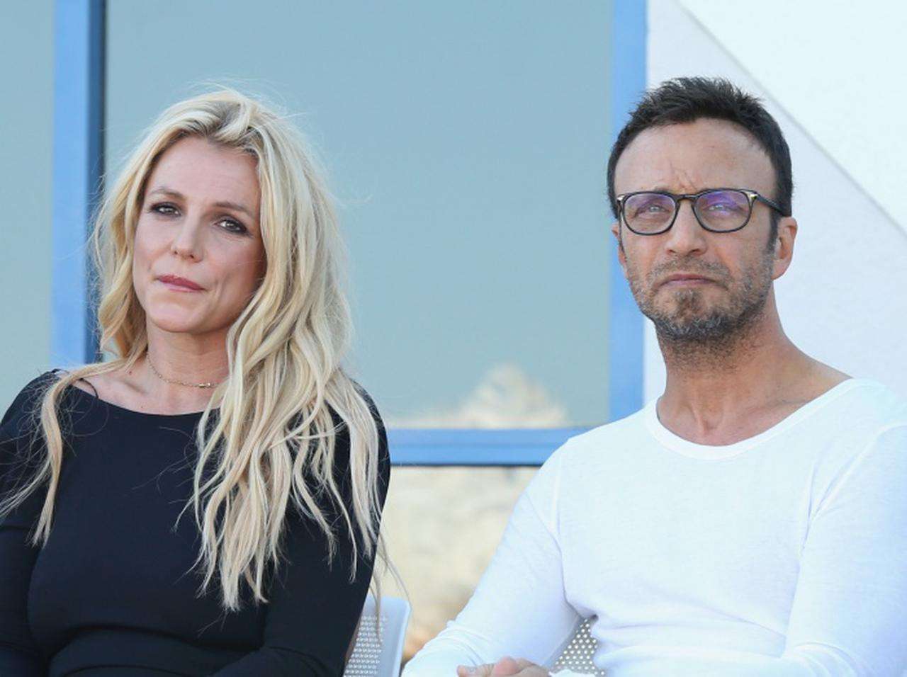 ブリトニー・スピアーズが引退を決意か、25年連れ添ったマネージャーが辞任を表明 - フロントロウ -海外セレブ＆海外カルチャー情報を発信