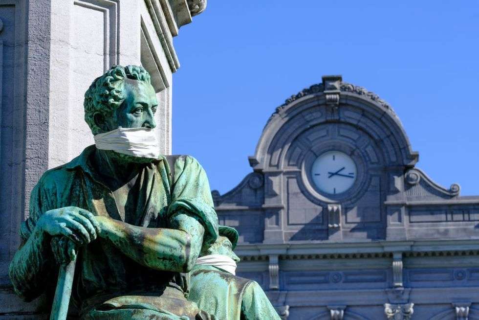 町で見かけたマスクをしたキャラクター達が見たい