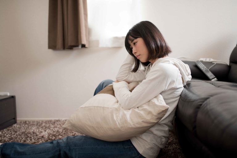 勝手なことはやめて…片思い中に周りからされた最悪なおせっかい
