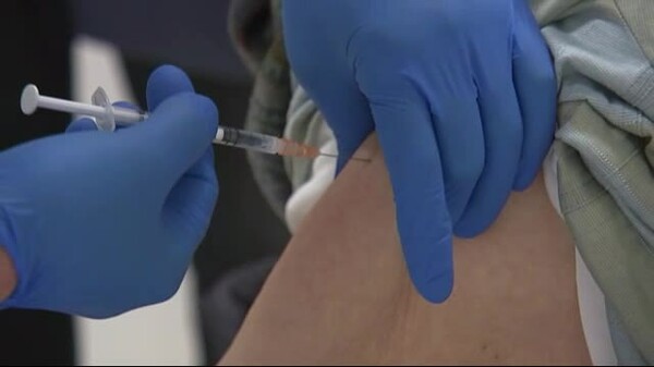 ワクチン接種「1回目」3000万人突破