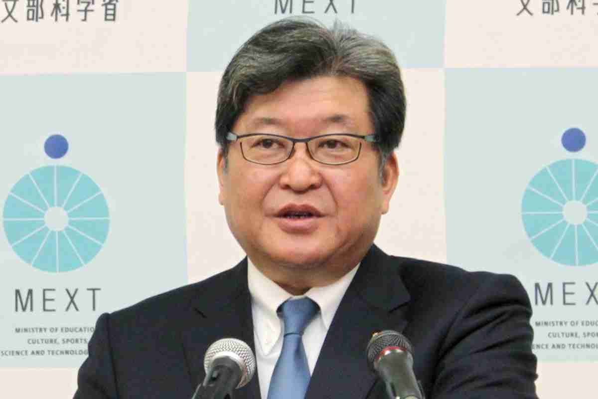 萩生田文科相　秘書と5人で「洋食ビールディナー」呆れた言い訳｜NEWSポストセブン