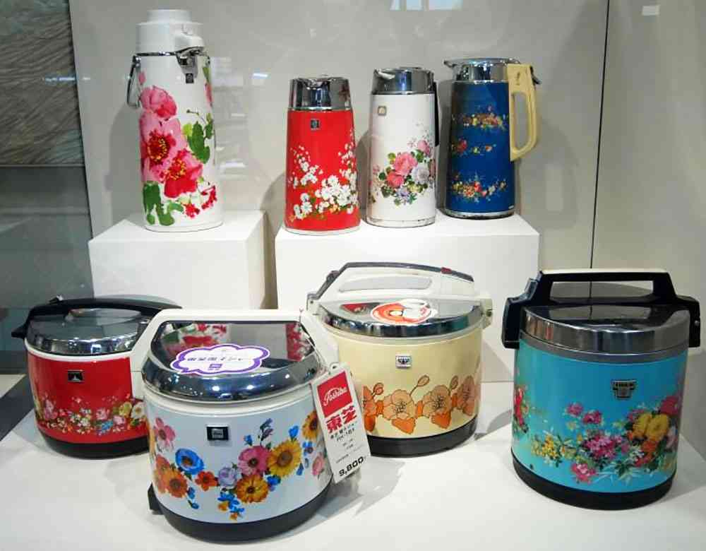 昭和の象徴「花柄ポット」が再ブーム　復刻商品「レトロかわいい」と反響...発売の背景は？象印に聞いた