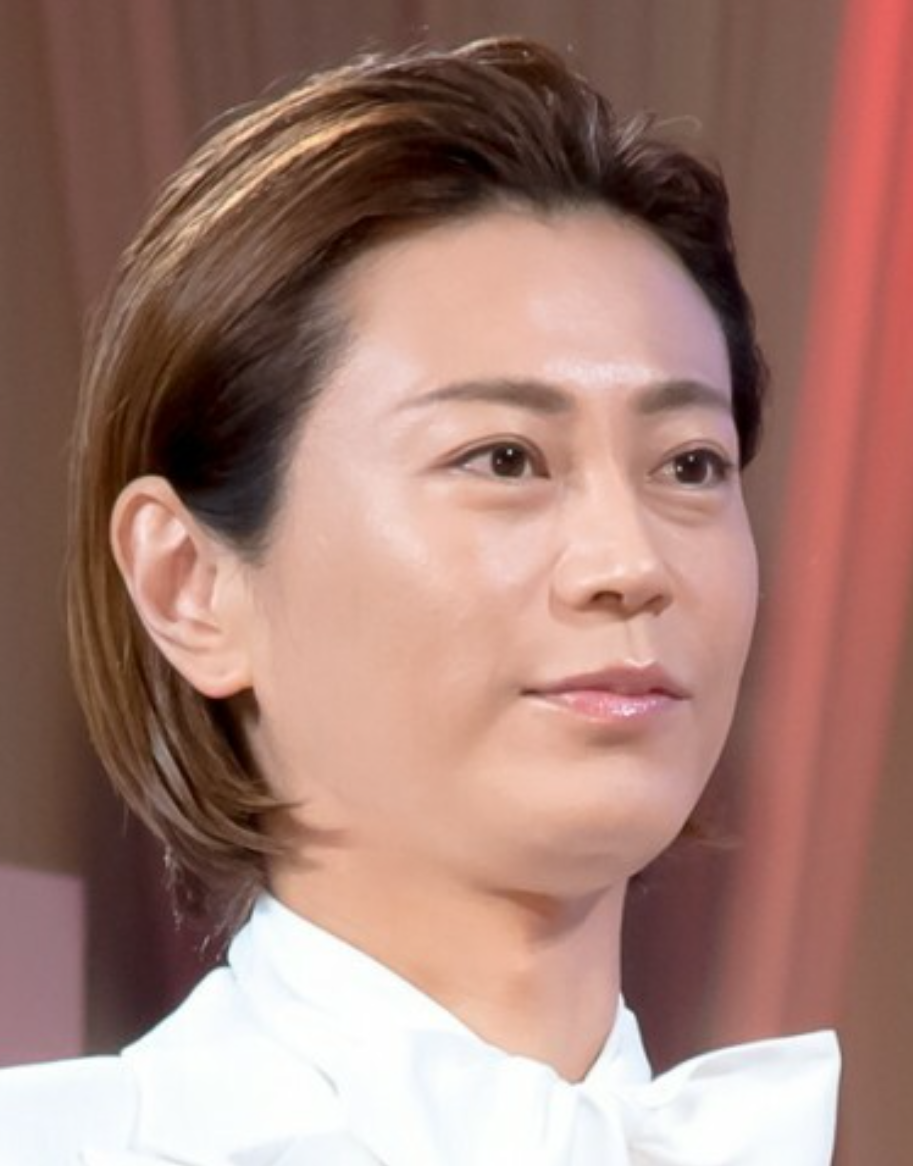 氷川きよし「あたし歌詞を忘れてしまいました」生放送でのミスをセクシー衣装で謝罪