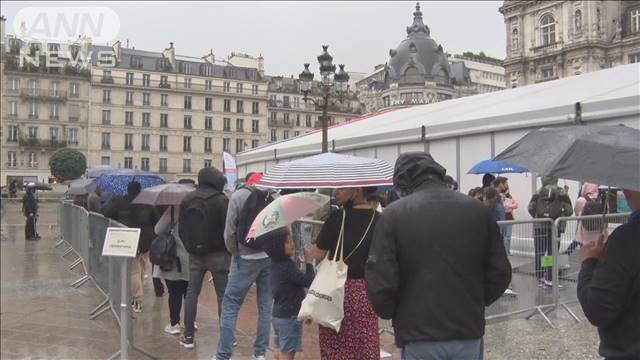 仏　接種会場に希望者殺到「ワクチンパス」義務化で