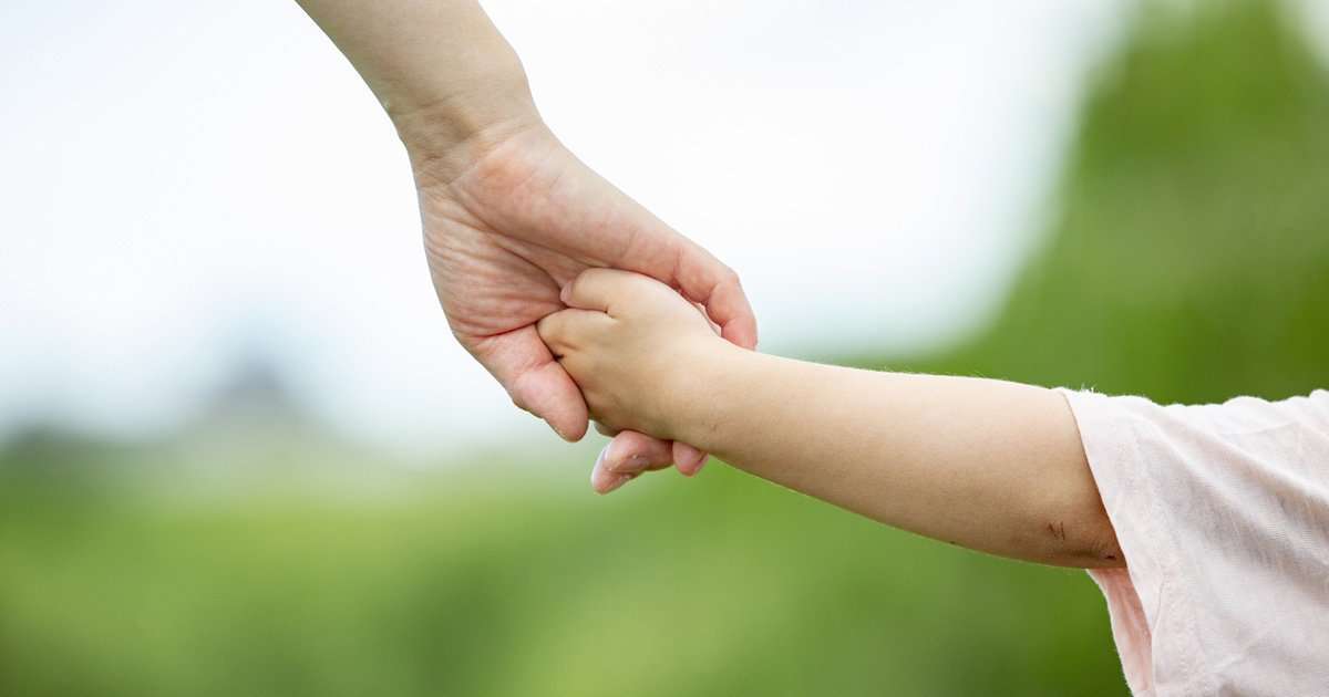 子供と最後に手を繋いだ日 覚えてますか ガールズちゃんねる Girls Channel