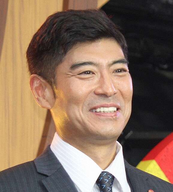 すし職人の手から直接口に…高嶋政宏の食へのこだわりに客がドン引き - ライブドアニュース