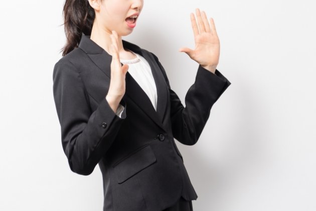 40代の女性教師が独身時代に経験した苦労 「男子生徒に付きまとわれた」