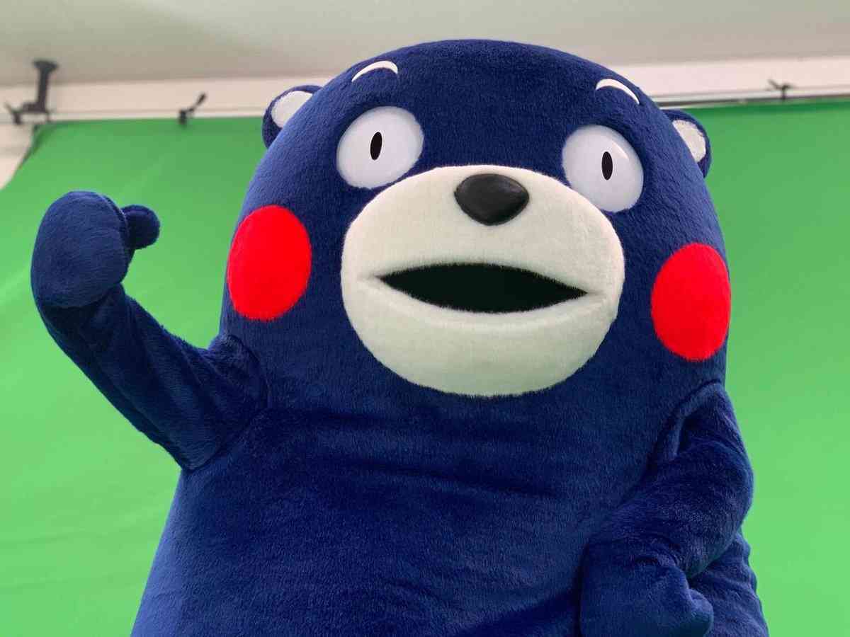 くまモンが「自力」で変色！？藍色くまモンが贈る「すごいエール」