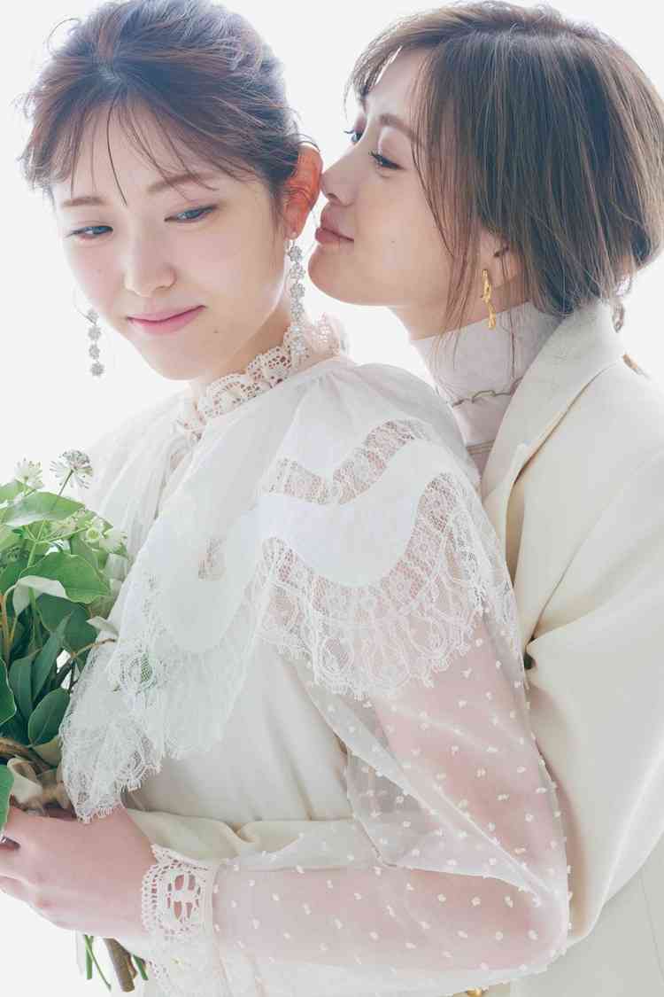 乃木坂46松村沙友理写真集に白石麻衣が登場、撮影テーマは“結婚式”（写真21枚） - 音楽ナタリー