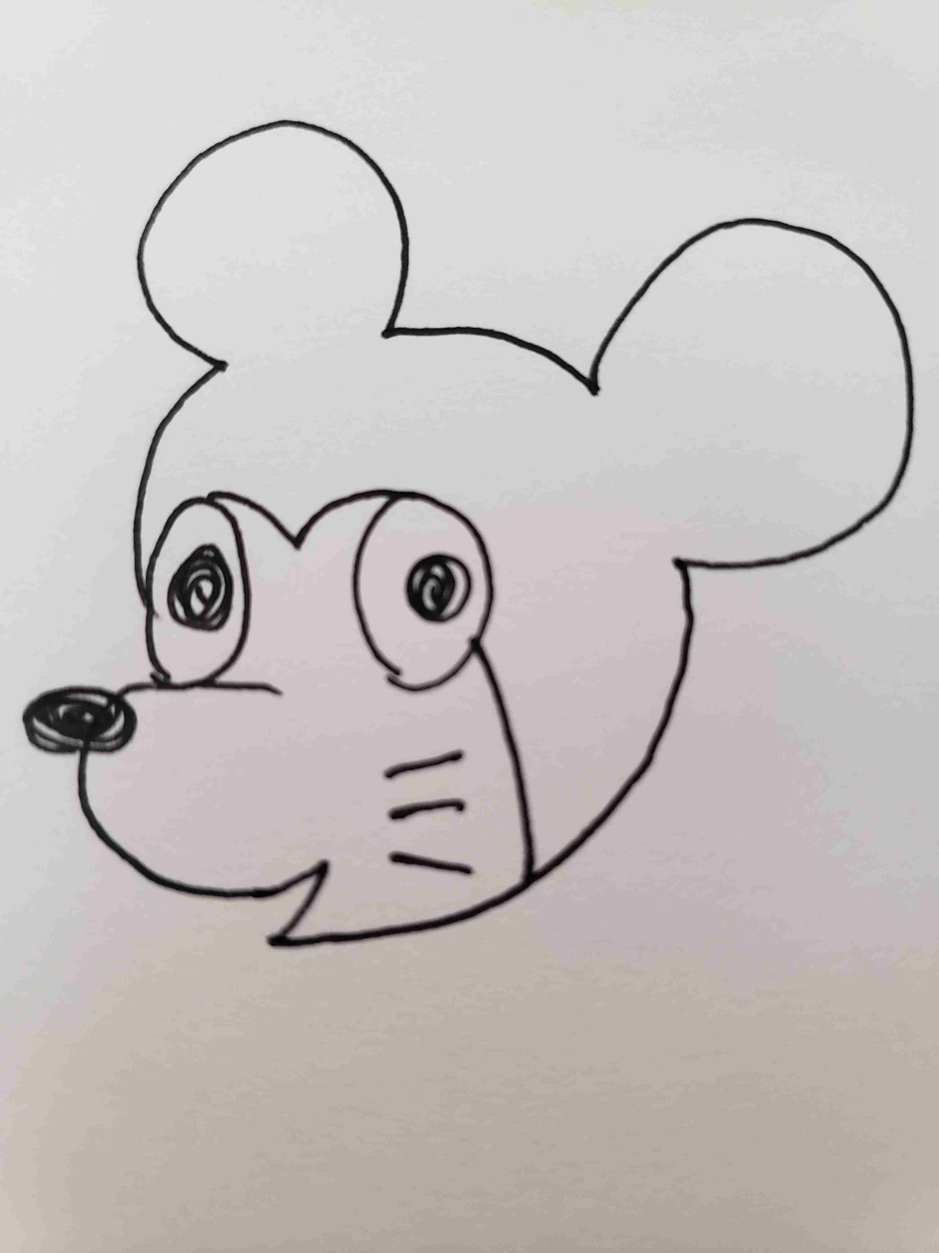 何も見ずにミッキーマウスを描くトピ