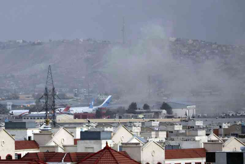 タリバンと日本政府の交渉難航　自衛隊機などパキスタンで当面待機へ（毎日新聞） - Yahoo!ニュース