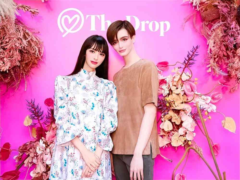 Matt「My Queen」鈴木えみとの2ショットに「二人とも神々しい」「圧倒的美!!!」の声