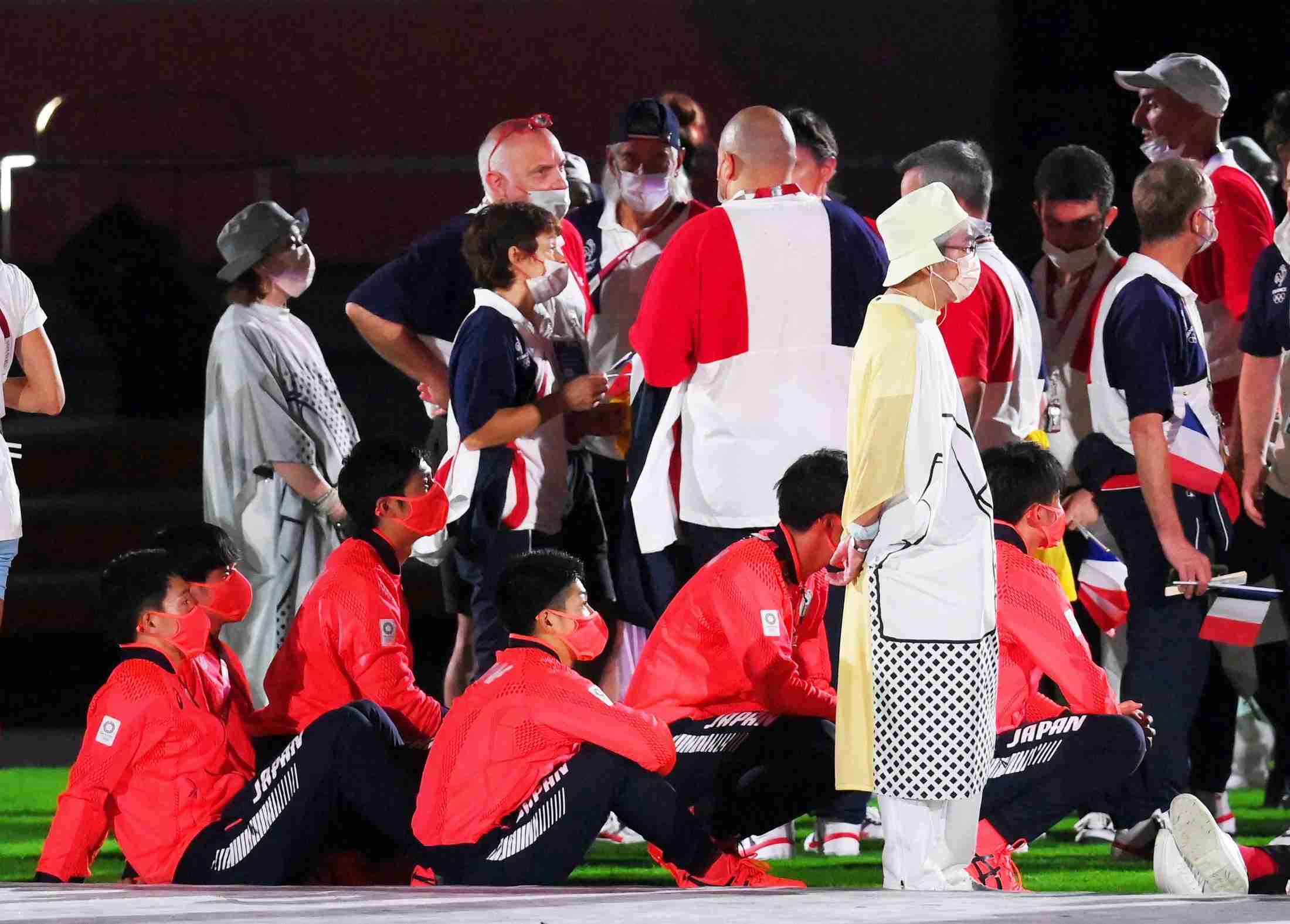 閉会式　酷評続く　途中退場する選手も続出　ＳＮＳでは「つまんない」急上昇（デイリースポーツ） - Yahoo!ニュース