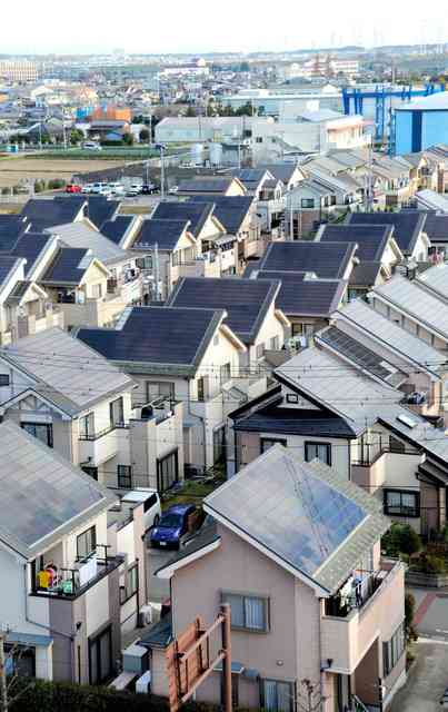新築戸建て「6割に太陽光パネル」政府が2030年目標