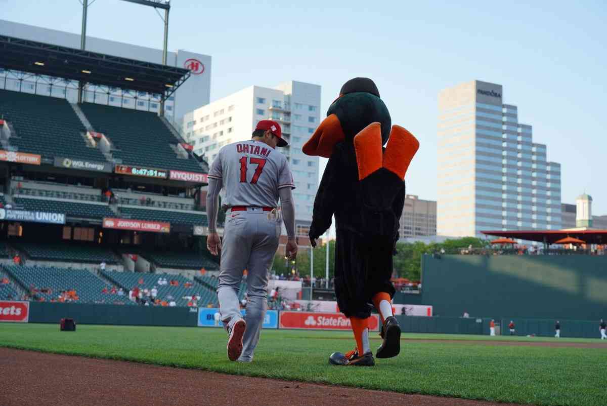 大谷翔平、推定年棒は5年で274億円…ヤンキースが獲得に動くも「札束移籍よりエンゼルス愛！」の男気